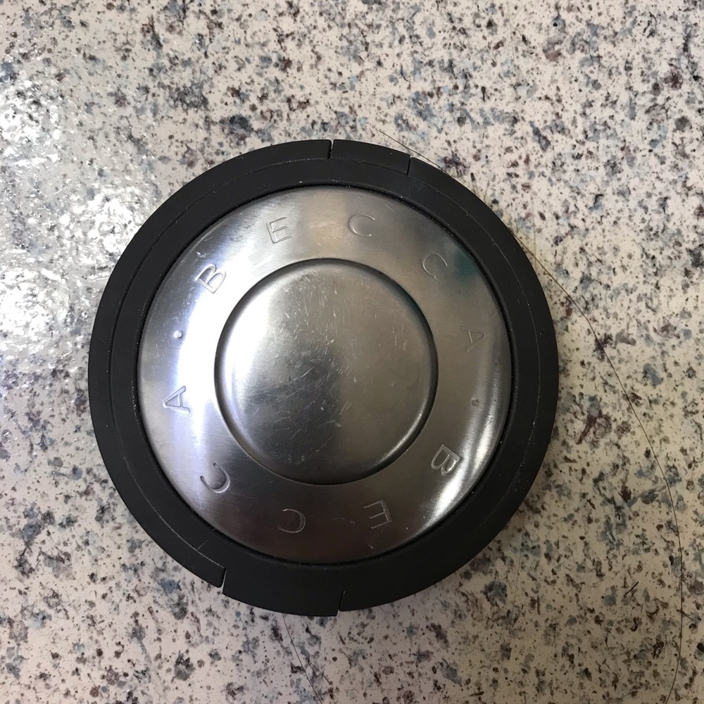 Becca proseco pop highlighter